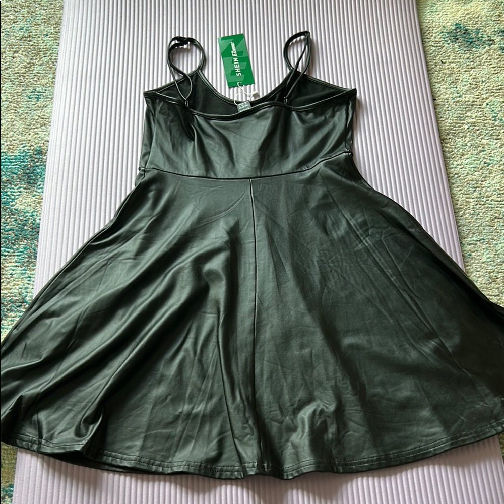 SHEIN Pleather black dress - Picture 7 of 7